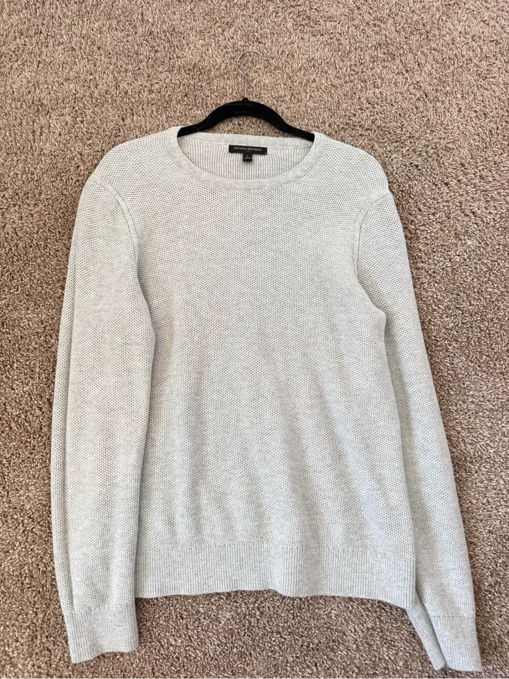 Banana Republic Heathered Light Gray Crewneck Sweater